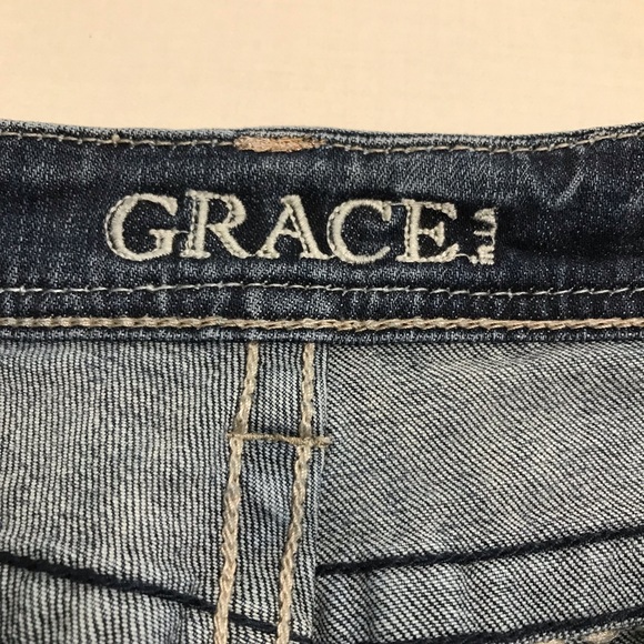 Grace in LA Mid Rise Embellished Boot Cut Jean - Size 30 - 33.5" Inseam - Picture 9 of 16